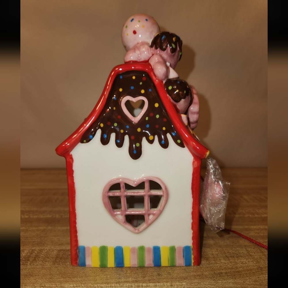 HELLO KITTY BLUE SKY SANRIO SWEETT SHOPPE CERAMIC TEA LIGHT HOLDER - Picture 5 of 7